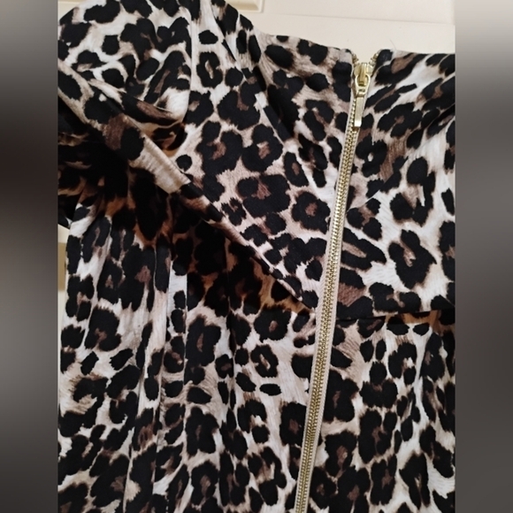 DKNY Size Small Leopard Print Very Soft Sweater and Premier Armor Dress Size 2 - Picture 7 of 16